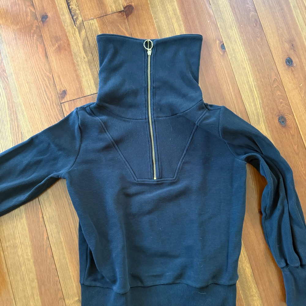 Varley Black Ribbed Knit